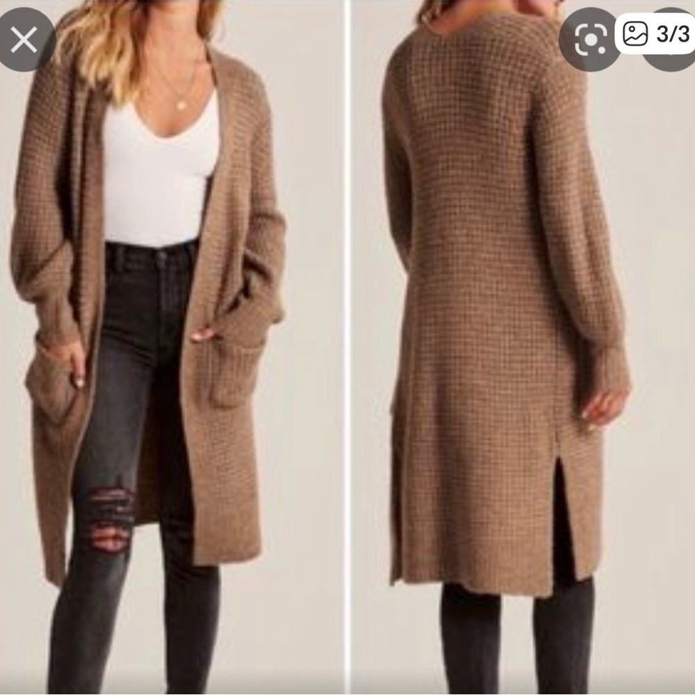 Abercrombie & Fitch Women's Tan Cardigan Sweater